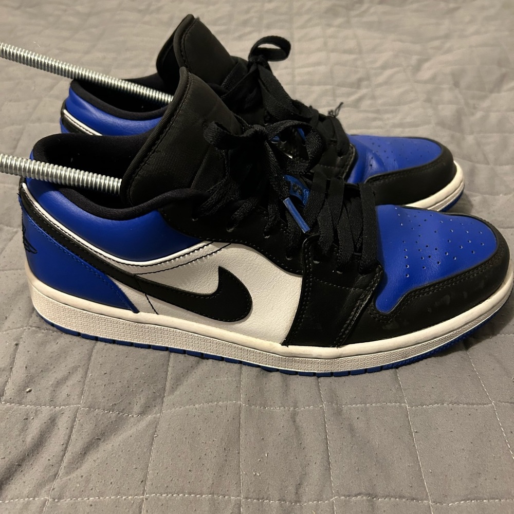 Jordan 1 Low - Picture 3 of 6